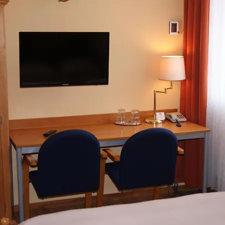 Alga Hotel 2*