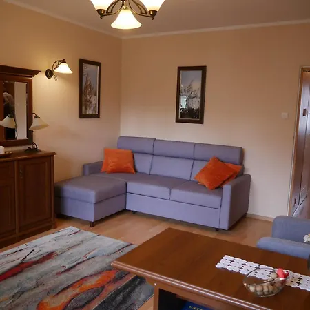 Apartament Raz Dwa Trzy