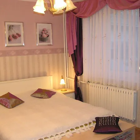 Ula Homestay