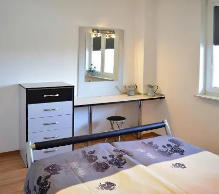 2 Sypialnie I Balkon 500 M Od Morza Apartment