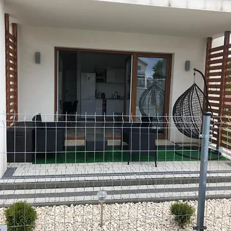 Polna Z Ogrodem Apartment *