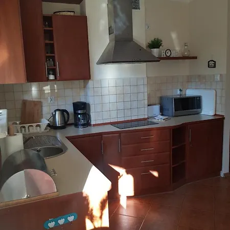 8apartment *