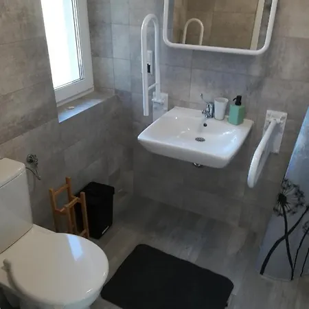 Armona Homestay