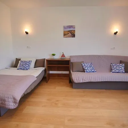 Goscinne Deptulki Homestay *
