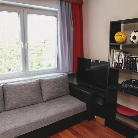 Aurelia Apartment *