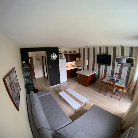 Apartment Mieszkanie Przy Lesie *