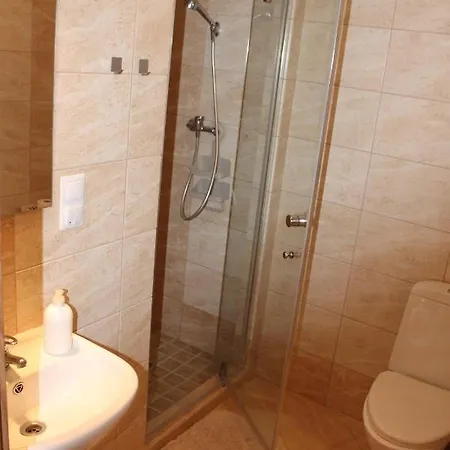 Flauta Ii Homestay