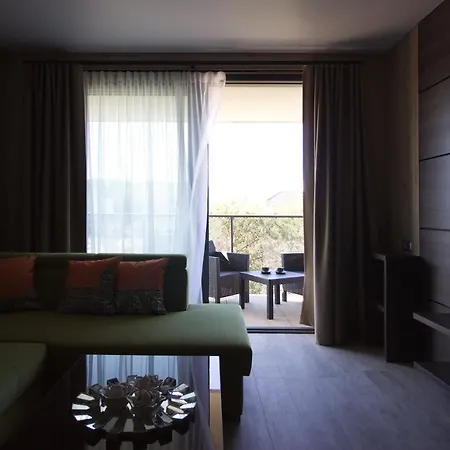 Aparton Hotel