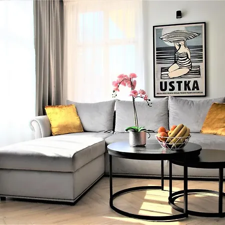 Royal Maris 3 Apartments: Prime Location Apartment *