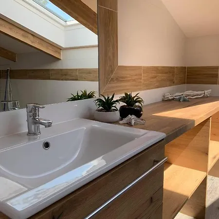 Sunbaltic Garden Apartment *