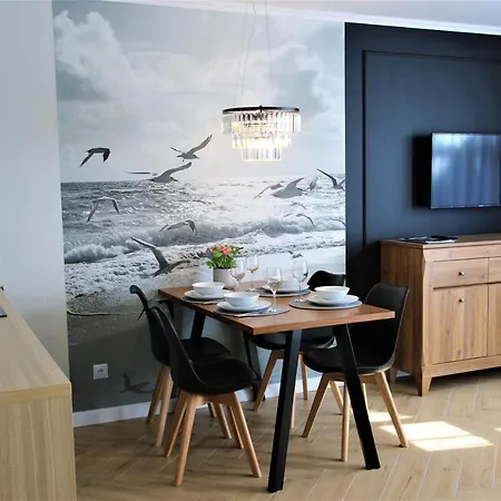 Royal Maris 3 Apartments: Prime Location Apartment Ustka