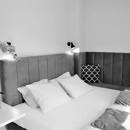 Apartment Royal Maris 5: Retreat Near & Harbor