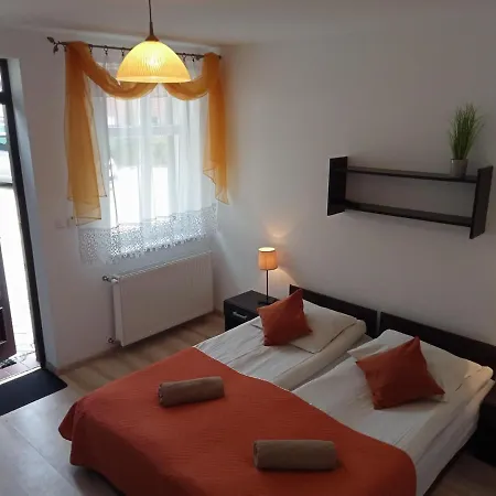Flauta Ii Homestay