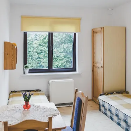 Pokoj Z Lazienka, Aneks Kuchenny, Ogrod Apartment Stolpmünde