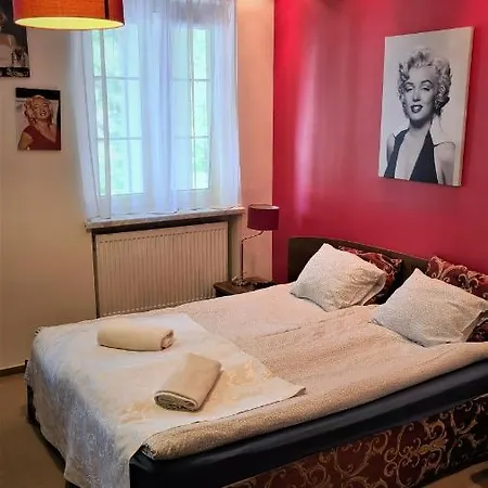 Homestay Pokoje Goscinne W Starym Kinie