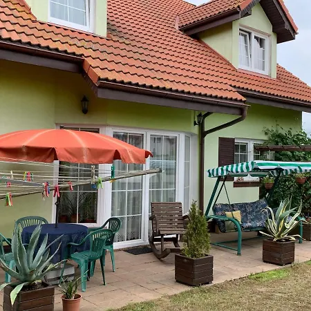 Kanarek Homestay *