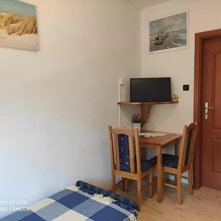 Pokoj Z Lazienka, Aneks Kuchenny, Ogrod *