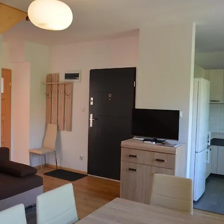Olenka Apartment *