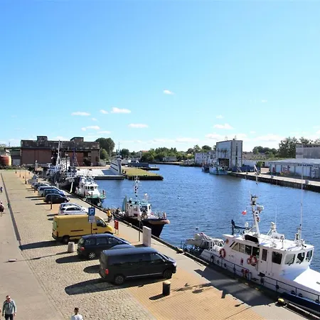 Royal Maris 5: Retreat Near & Harbor