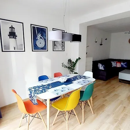 Apartment Del Mar 1 *