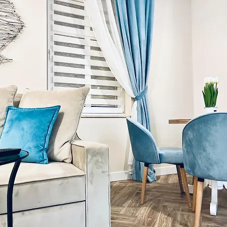 Apartament Kamienica Arte 1 *