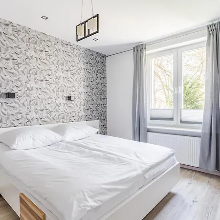 Plac Dabrowskiego Apartment