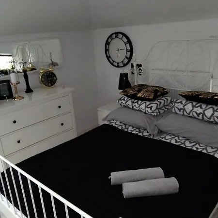 Homestay La *