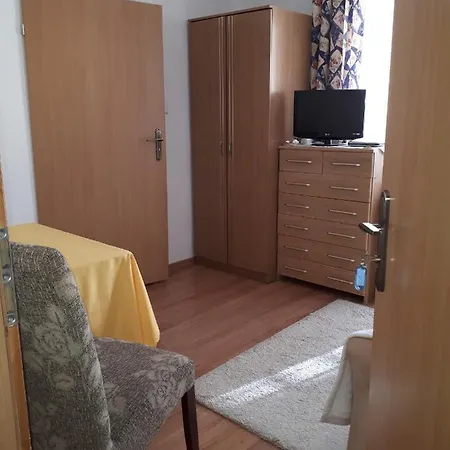 - Homestay