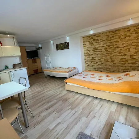 Homestay Sara *