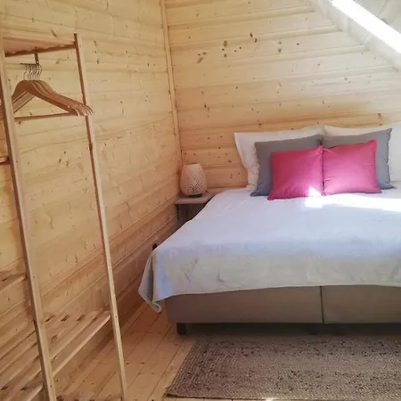 Woodorf-drewnem: Riverside Log With Outdoor Activities Holiday home Ustka
