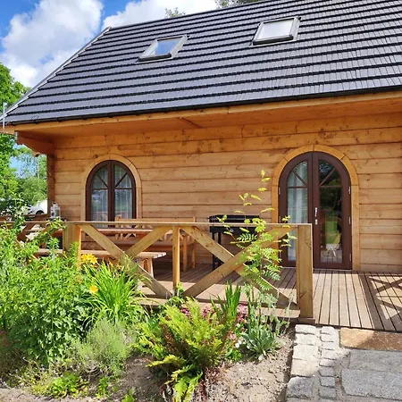 Holiday home Woodorf-drewnem: Riverside Log With Outdoor Activities *