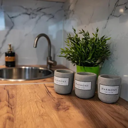Tercet, Sonata Apartment Ustka