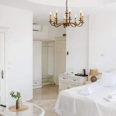 Bed & Breakfast Columbus - Marynarki Polskiej 2 *