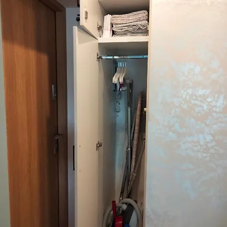 Tercet, Sonata Apartment
