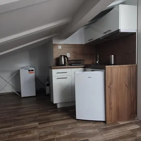 Homestay Na Poddaszu Czwarte Pietro *