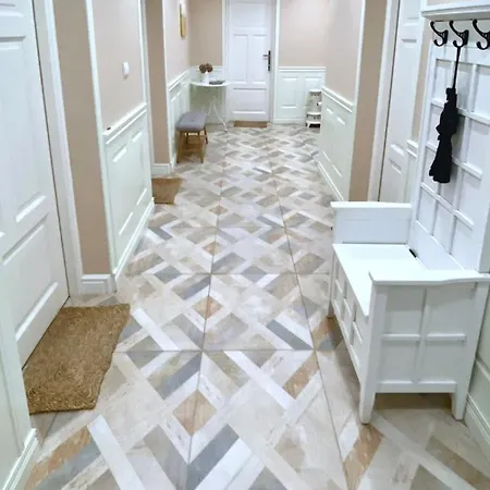 Szary Domek Apartamenty Ustka *
