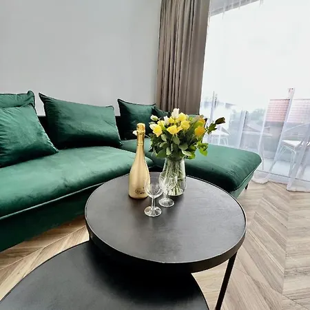Apartment Sunbaltic Premium Ustka, Ii Poziomy, Przy Lesie, Dwa Balkony, Klimatyzacja, Parking