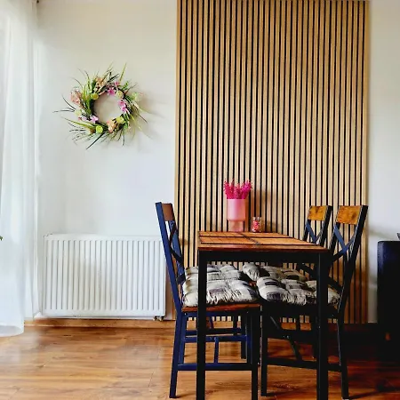 Komfortowy Apartament Dwupokojowy Z Tarasem I Garaz