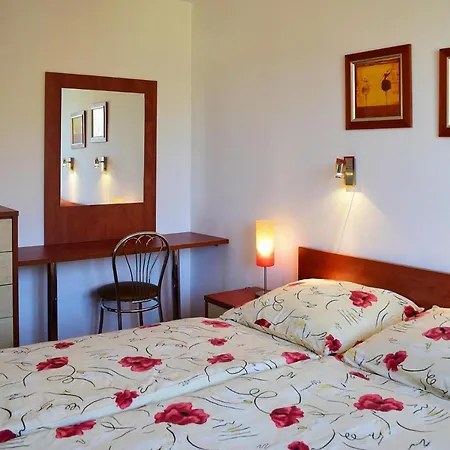 Flat, Apartment *