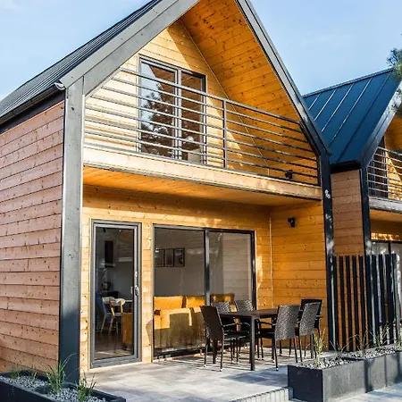 Hustawka I Hamak - Z Basenem Nad Morzem Chalet Ustka
