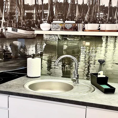 Marea Bulwar Portowy Apartment *
