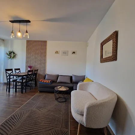 Komfortowy Apartament Dwupokojowy Z Tarasem I Garaz Apartment