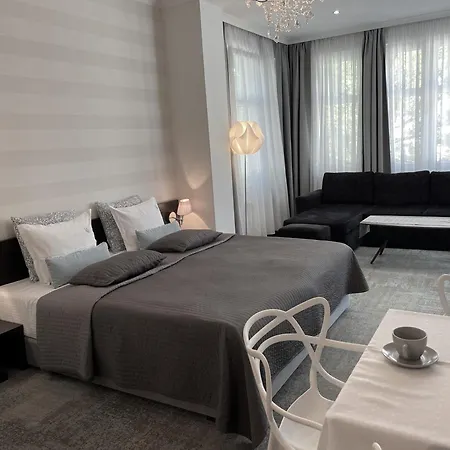 Aronia Bed & Breakfast