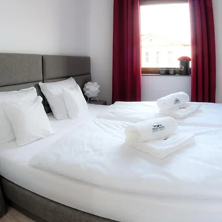 Baltyckie - Grand Baltic - Wifi, Klimatyzacja, Sala Zabaw, Taras Wypoczynkowy, Centrum Ustki Aparthotel