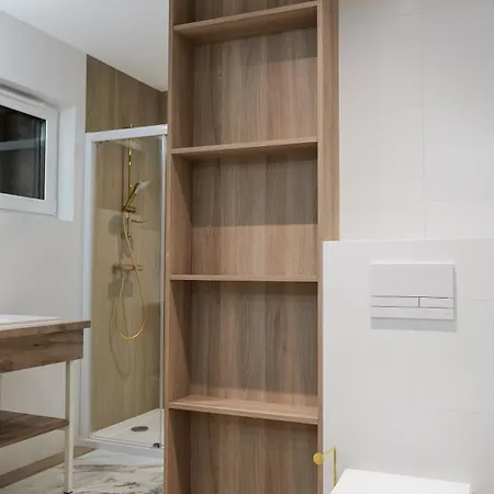 Apartment Goldfin