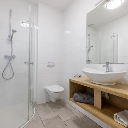Aparthotel Baltyckie - Grand Baltic - Wifi, Klimatyzacja, Sala Zabaw, Taras Wypoczynkowy, Centrum Ustki Stolpmünde