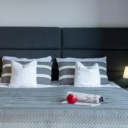 Aparthotel Baltyckie - Grand Baltic - Wifi, Klimatyzacja, Sala Zabaw, Taras Wypoczynkowy, Centrum Ustki *