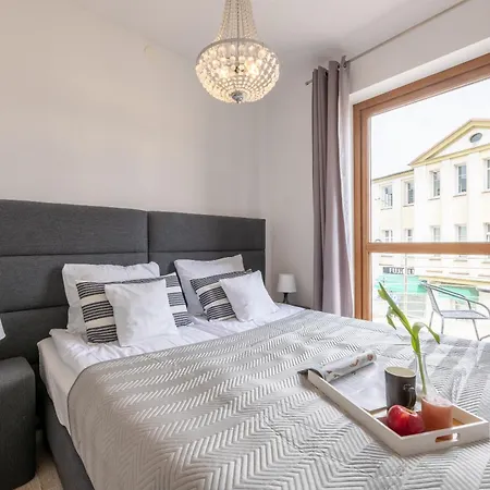 Aparthotel Baltyckie - Grand Baltic - Wifi, Klimatyzacja, Sala Zabaw, Taras Wypoczynkowy, Centrum Ustki Stolpmünde