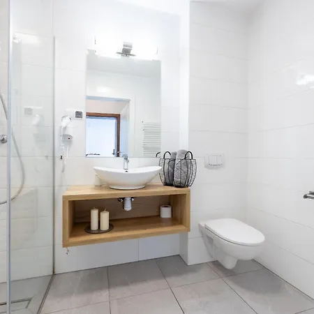 Aparthotel Baltyckie - Grand Baltic - Wifi, Klimatyzacja, Sala Zabaw, Taras Wypoczynkowy, Centrum Ustki