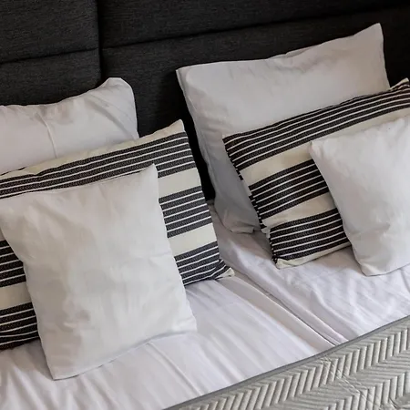 Aparthotel Baltyckie - Grand Baltic - Wifi, Klimatyzacja, Sala Zabaw, Taras Wypoczynkowy, Centrum Ustki *